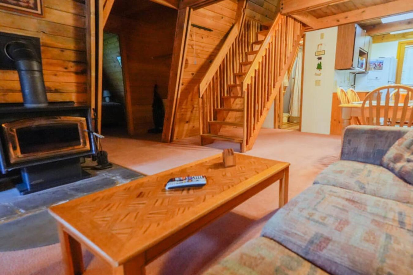 Rustic Cabin 2 - Two Bedroom Forest Lakes Estates ภายนอก รูปภาพ